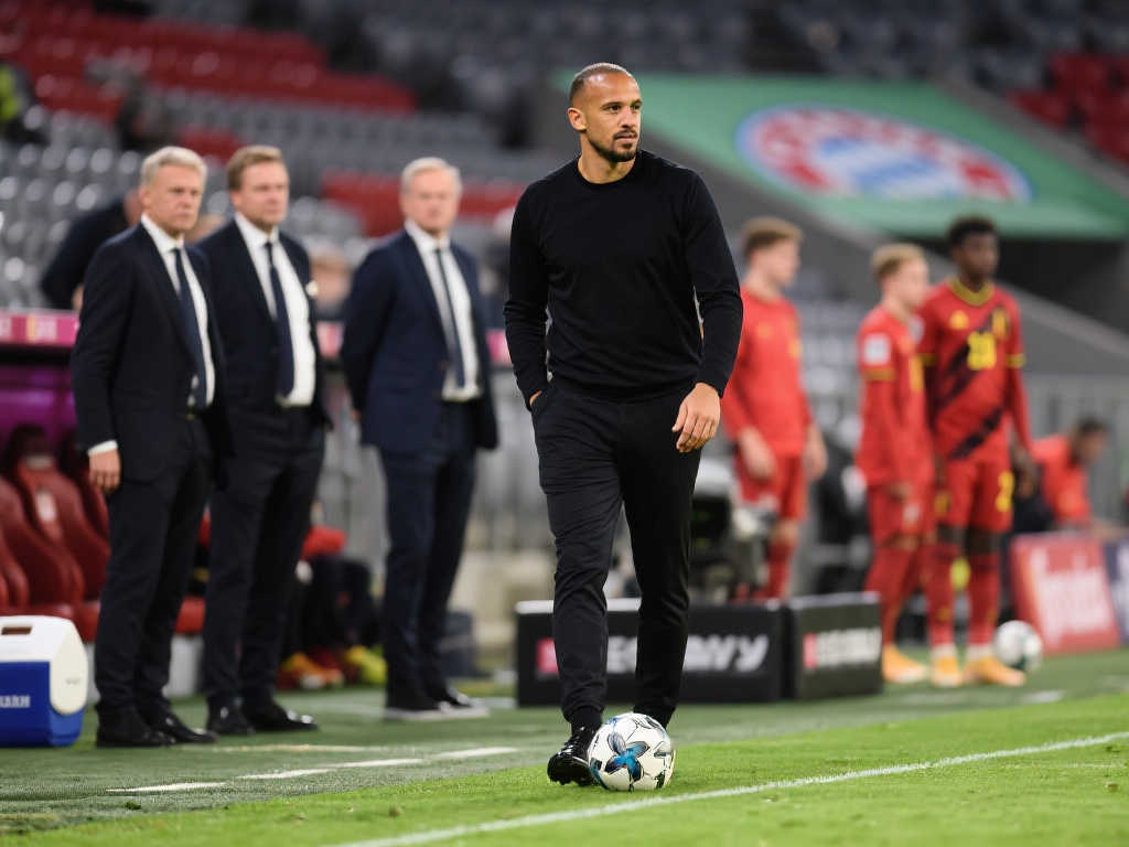 孔帕尼率队德甲夺冠稳坐帅位,获管理层与球员一致认可